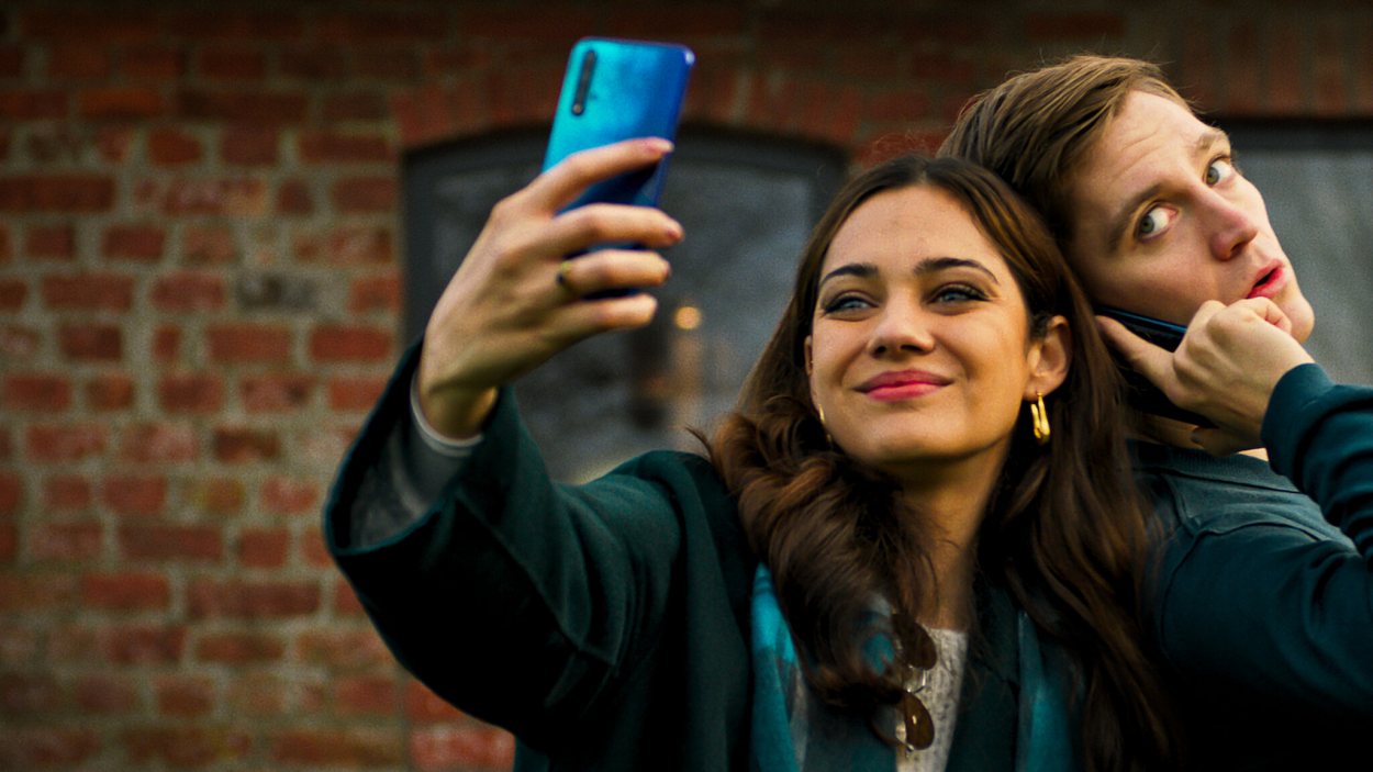 Cuatro por cuatro, una película de intercambio de parejas, llega