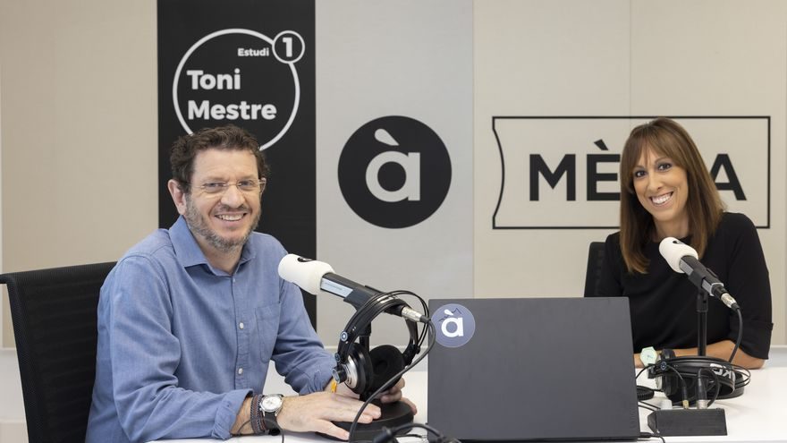Les notícies del matí. Jèssica Crespo, Óscar Martínez