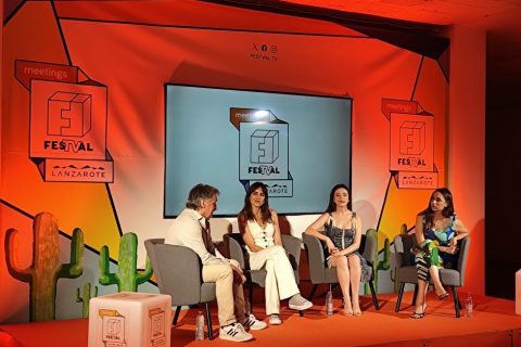 Irene Arcos, Ane Roy y Candela Serrat en Meetings FesTVal Lanzarote